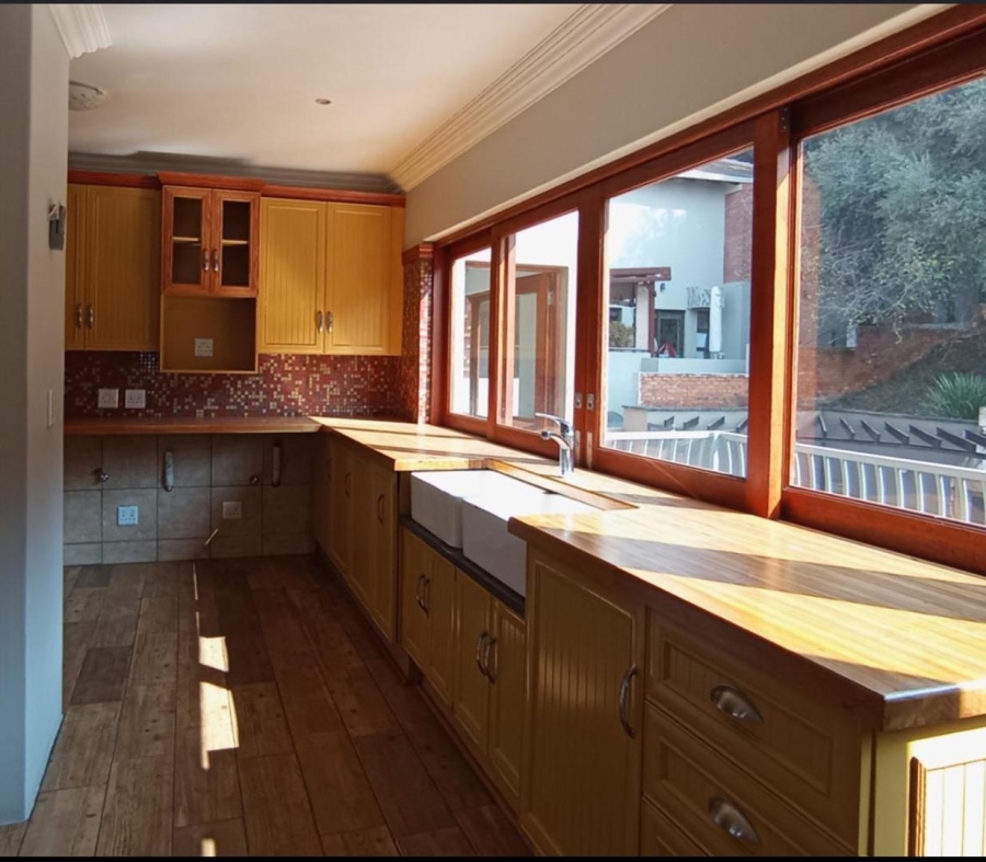 5 Bedroom Property for Sale in Xanadu Eco Park North West